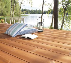 Gabarró presenta nueva tarima termotratada