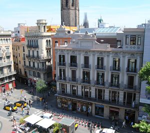 Husa tiene un preacuerdo para la venta del barcelonés Internacional Cool