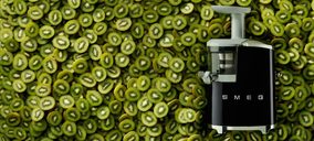 Smeg suma una licuadora con tecnología de compresión lenta