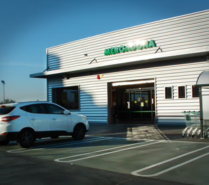 Mercadona supera los 100.000 m2 en Sevilla