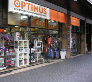 Optimus estrena sus dos primeras tiendas en Valencia