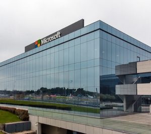 La Comisión Europea aprueba la compra del negocio de telefonía de Microsoft por Hon Hai