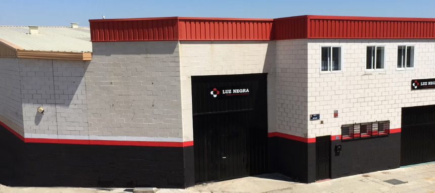 Luz Negra amplía sus instalaciones