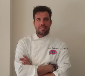 Ícona ficha al chef Rodríguez Monio como asesor gastronómico