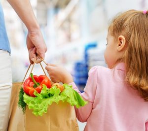 El 88% de los consumidores desea elegir libremente el tipo de bolsa en los supermercados