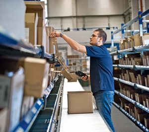 Arvato Services suma cliente y ultima almacén