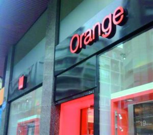 Orange crece un 5% en España
