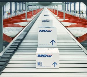 MRW gana tamaño por Navidad