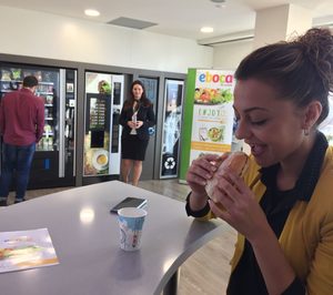 Pastores firma un acuerdo para vender bocadillo de Ternasco en vending