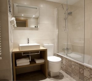 Hotel Villa Anayet, un hotel equipado por Jacob Delafon