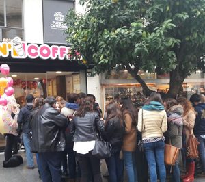 Dunkin Coffee doblará presencia en Sevilla con dos nuevas aperturas