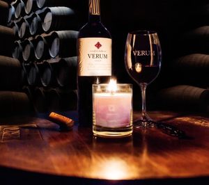Verum crea una gama de velas con aromas a sus vinos