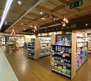 El sector de mobiliario, estanterías y cajas de salida toma oxígeno