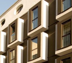 Un inversor francés asume el malagueño Lola, tras finalizar el contrato de arrendamiento que suscribía Room Mate