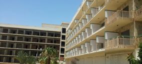 Oh!tels negocia la compra de un hotel en Roquetas de Mar