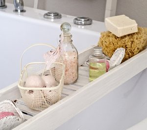 La industria reduce voluntariamente los plásticos en exfoliantes y otros cosméticos