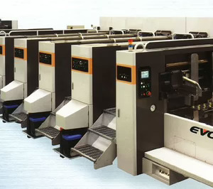 Grupo Hinojosa incorpora dos nuevas máquinas de converting