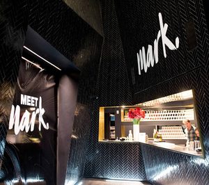Avon lanza la nueva enseña Mark para rostro y uñas
