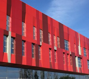 Isopan lanza su fachada ventilada Ark-Wall en colaboración con Inpek