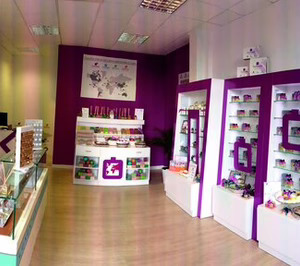 La red de tiendas MaxDream abre sus primeros corner
