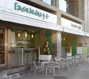 Ensaladas y + se aventura fuera de Madrid