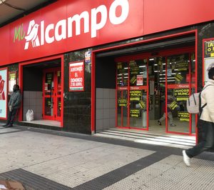 Auchan prueba varios modelos de convergencia entre sus enseñas