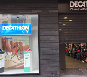 Decathlon abre en Vitoria y última dos nuevos centros de gran formato