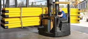 Cat Lift Trucks presenta su nueva carretilla retráctil