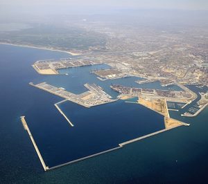 Los puertos aumentan un 5,4% la mercancía movida hasta febrero