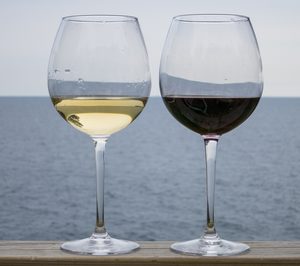 Cae un 3% la producción mundial de vino,  pero mejora ligeramente el consumo