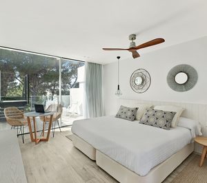 Barceló reestrena el Portinatx como sólo adultos