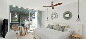 Barceló reestrena el Portinatx como sólo adultos