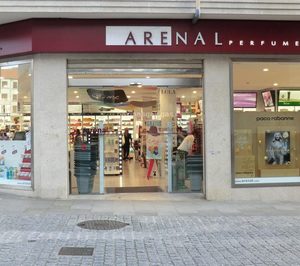 Arenal Perfumerías abre su primera tienda en Guipúzcoa