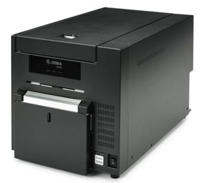 Zebra lanza la nueva impresora para tarjetas ZC10L