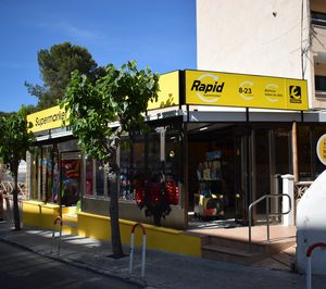 Eroski lleva el modelo Rapid de Caprabo a Baleares