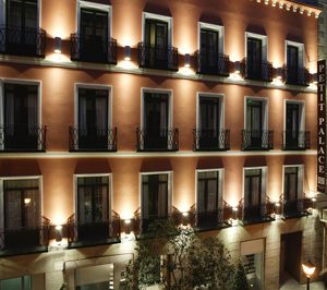 El Petit Palace Tres Cruces cambia de propiedad