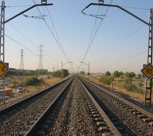 La CNMC investiga a 25 proveedores de sistemas para la red ferroviaria