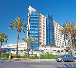 Una joven enseña incorpora a su cartera dos activos almerienses