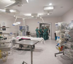 El Hospital Virgen de las Nieves estrena su nuevo bloque quirúrgico