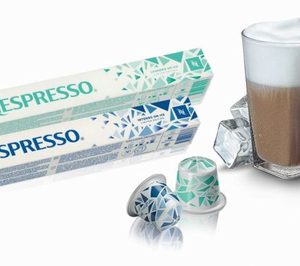 Nespresso presenta su café  ‘On Ice’ y lanza nueva máquina