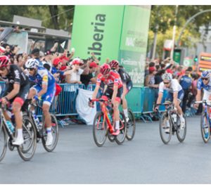 Carrefour realiza promociones en La Vuelta para más de 2,5 M de personas