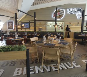 Areas inaugura Yandiola en el aeropuerto de Bilbao