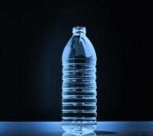 KHS y Husky presentan la botella de PET más ligera del mercado