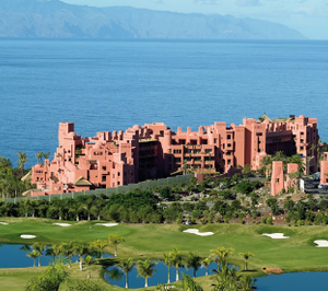 Banco Sabadell vende sus mejores activos hoteleros a Blackstone, aunque seguirán gestionados por el equipo de HI Partners