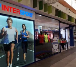 Intersport engrosa su red de tiendas propias