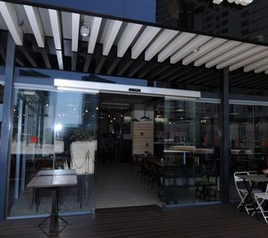 Zena sella un acuerdo de masterfranquicia para desarrollar en Francia la cadena Cañas y Tapas