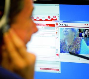 Cruz Roja Española refuerza su actividad en teleasistencia con un nuevo contrato