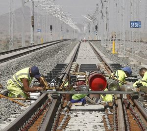 Fomento apostará por las infraestructuras internacionales de transporte