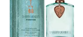 Elizabeth Arden lanza Signature, la primera fragancia de Shawn Mendes