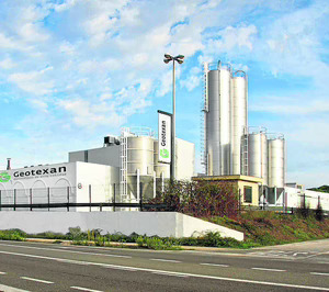 La familia Tarragó amplía su holding industrial con la compra de Geotexan